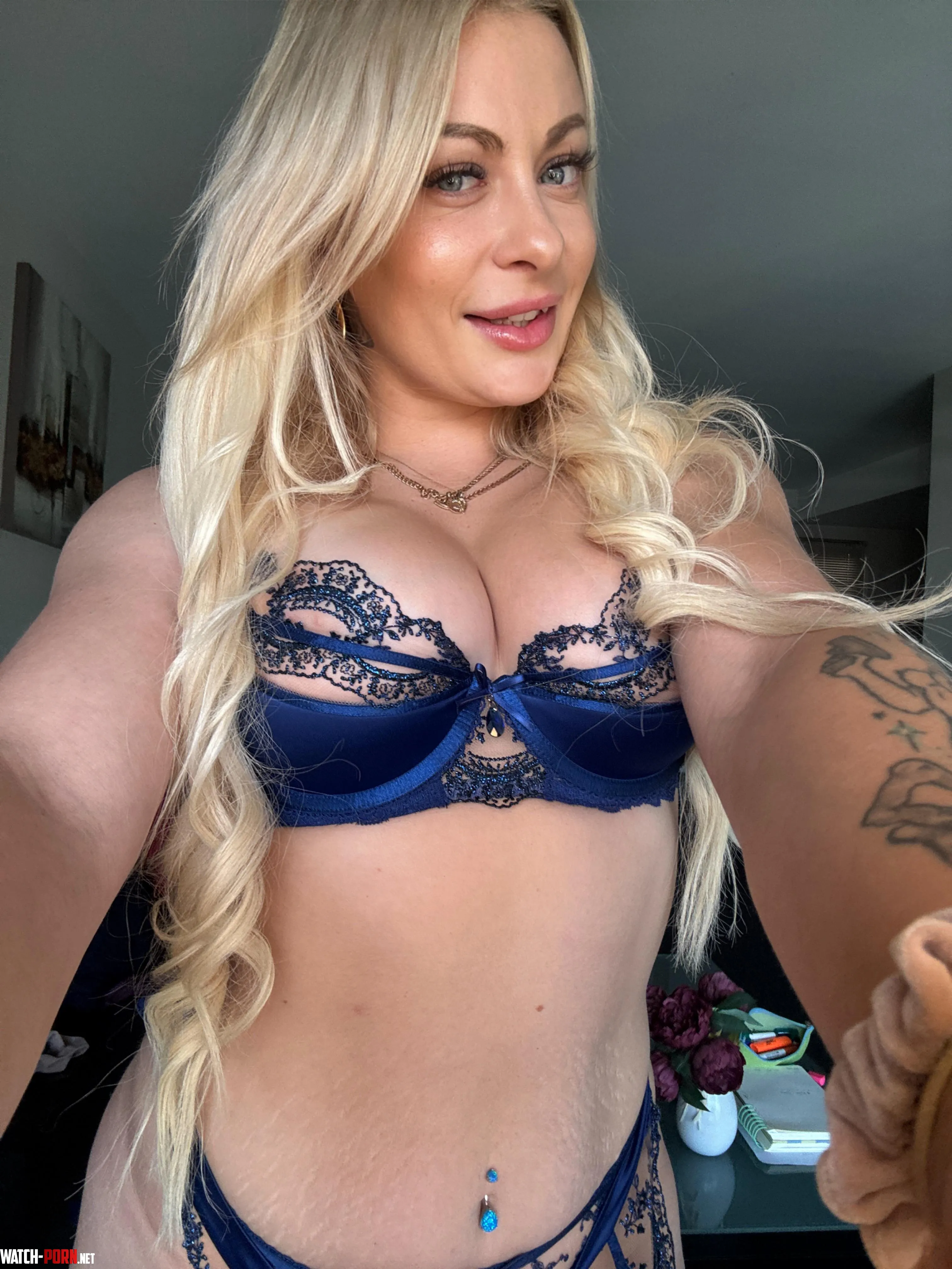 I might have to much clothes on me by KirrahXoxo