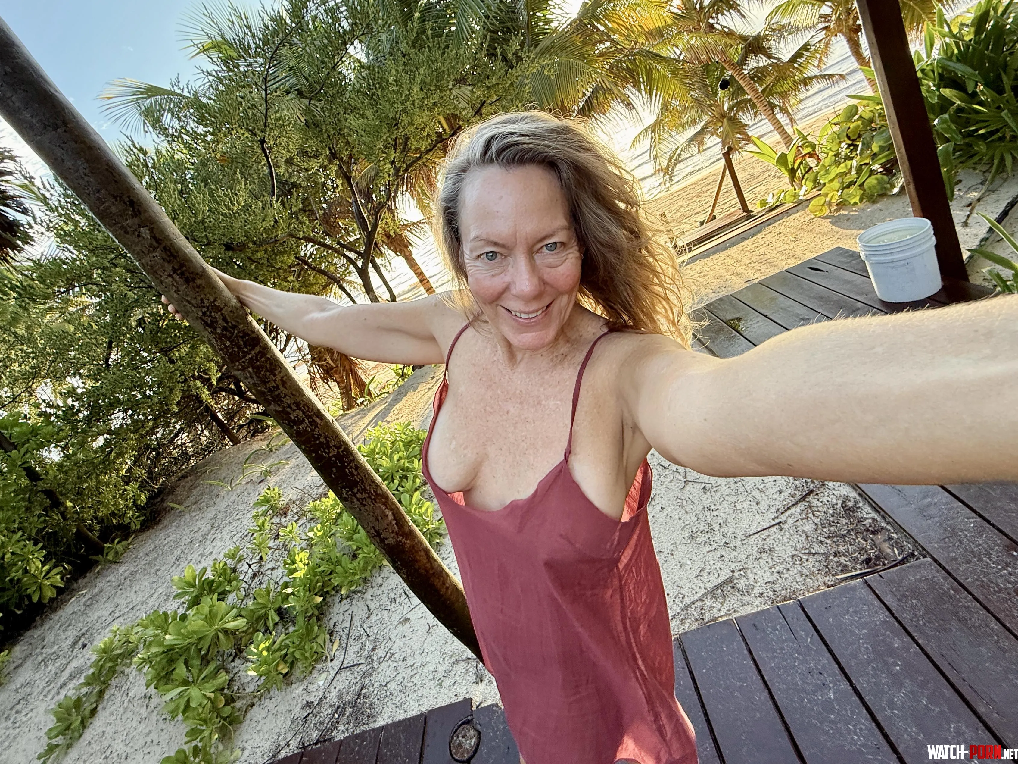 Beach Milfie. 59yo. by Mrseviemae