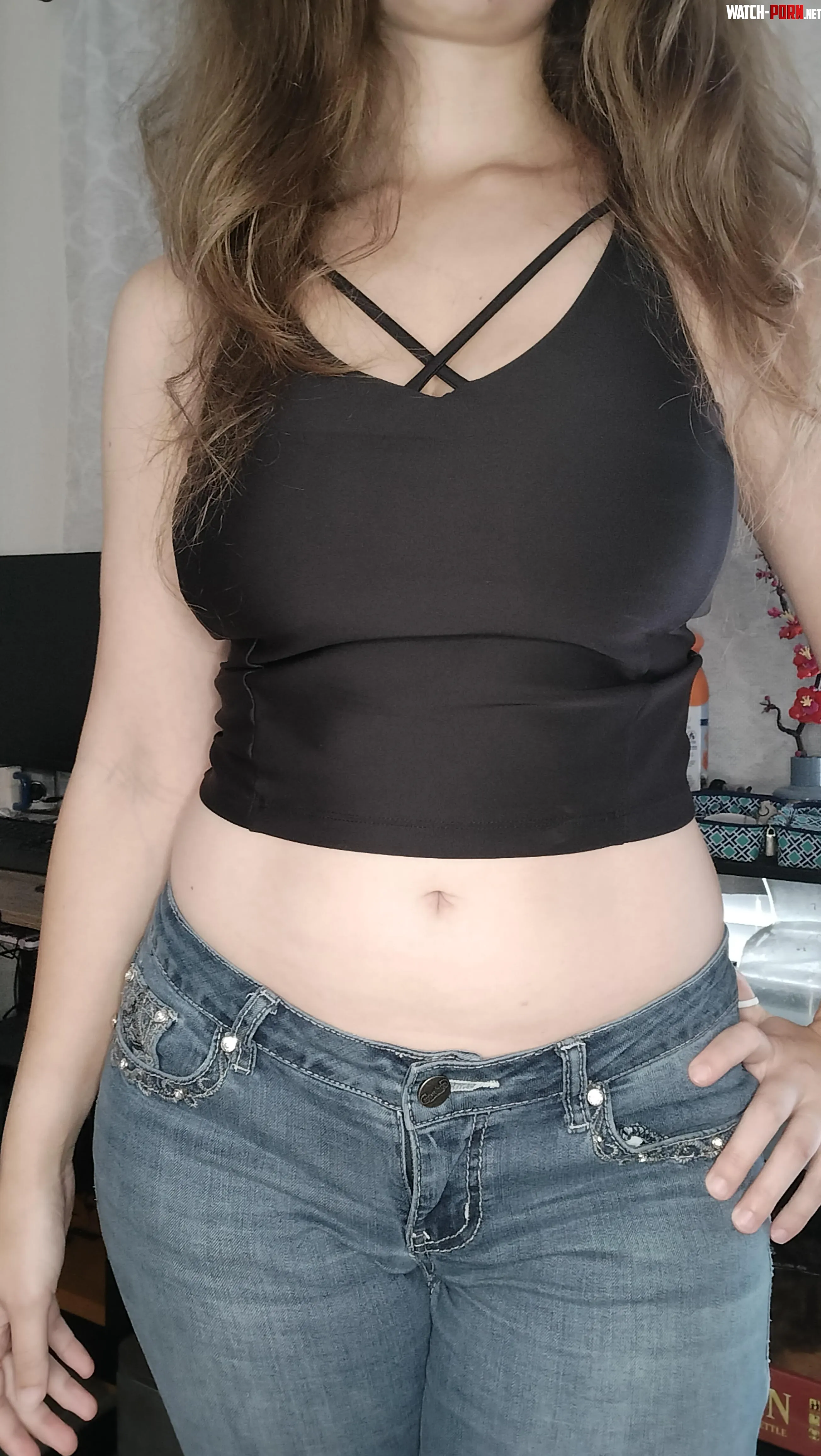 It's not supposed to be a croptop, but I'm not mad about it 😅 by 6Foxes_13Soxes