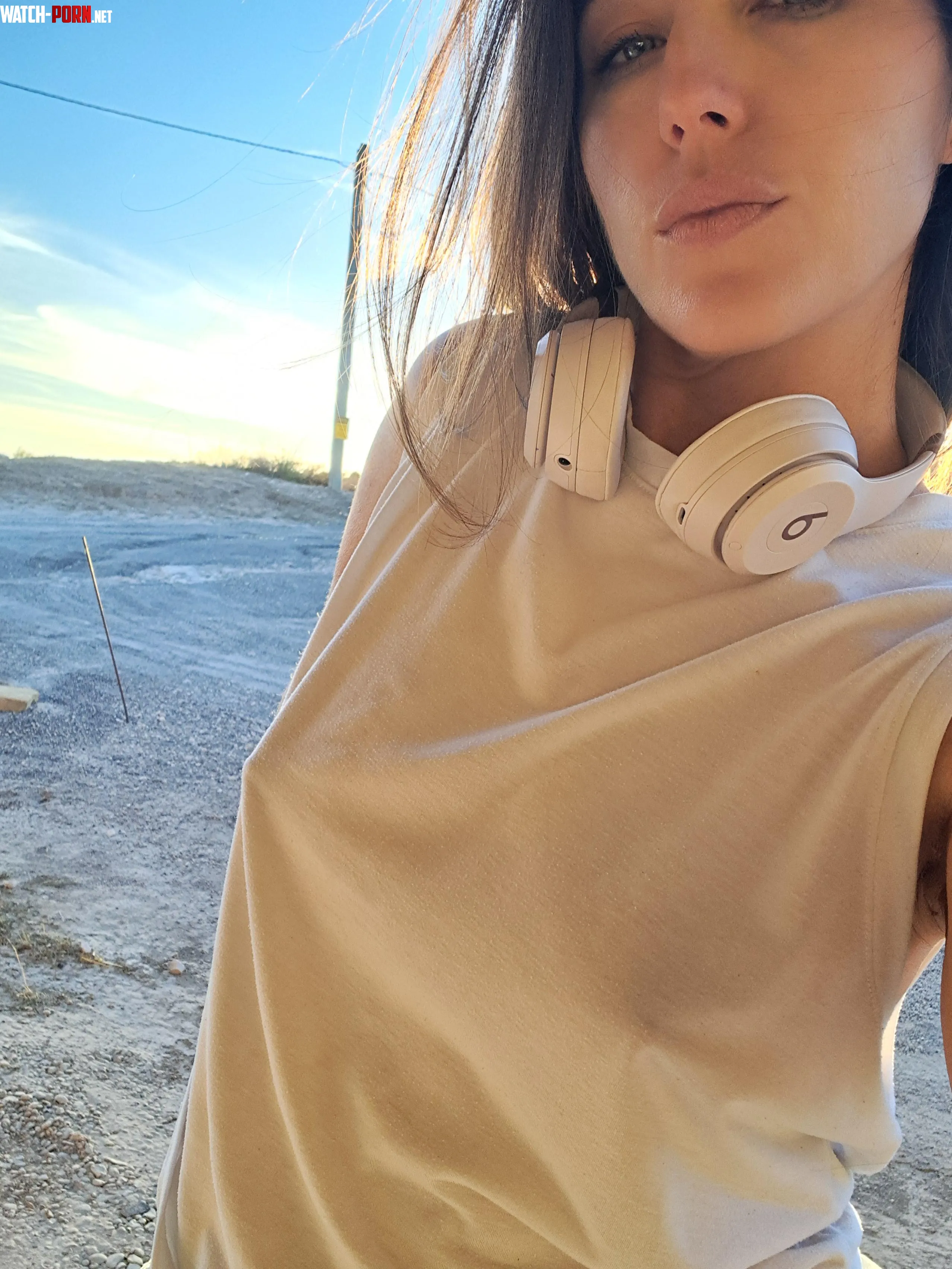 Lil bit nippy by leahdavisonme