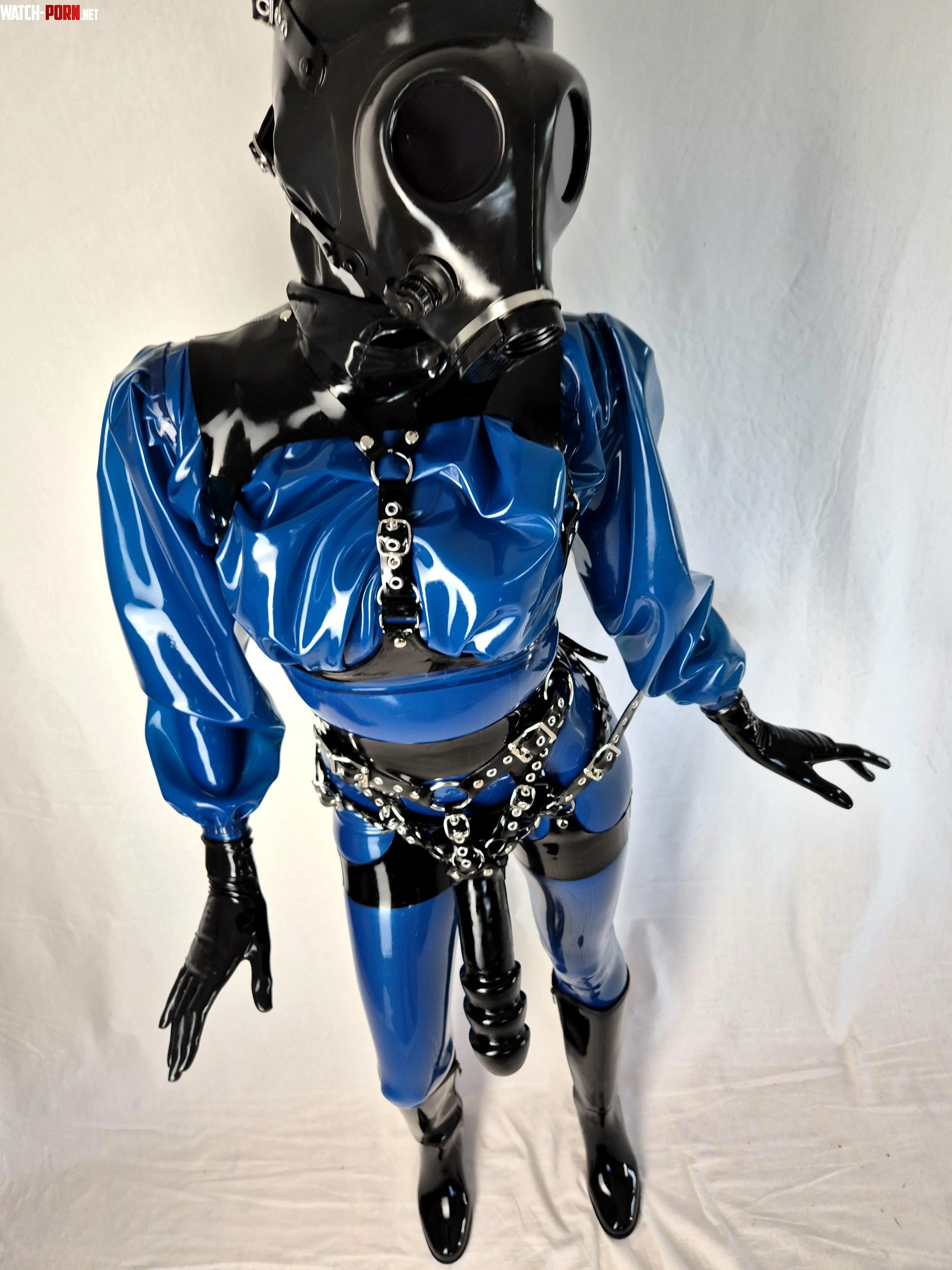 I'm too much for you! by LatexLovingLady