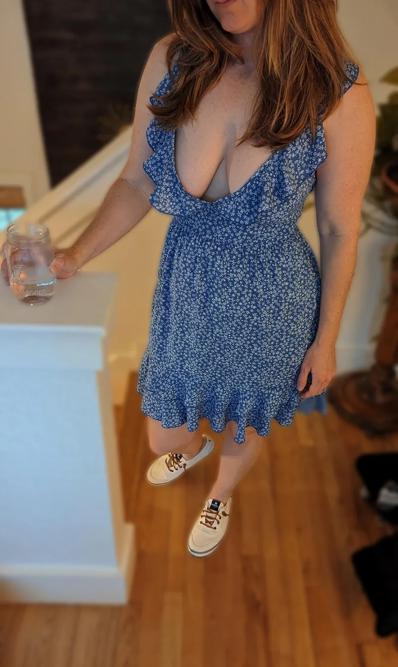 Thumbnail Braless All the Way with MTAndrewsWrites