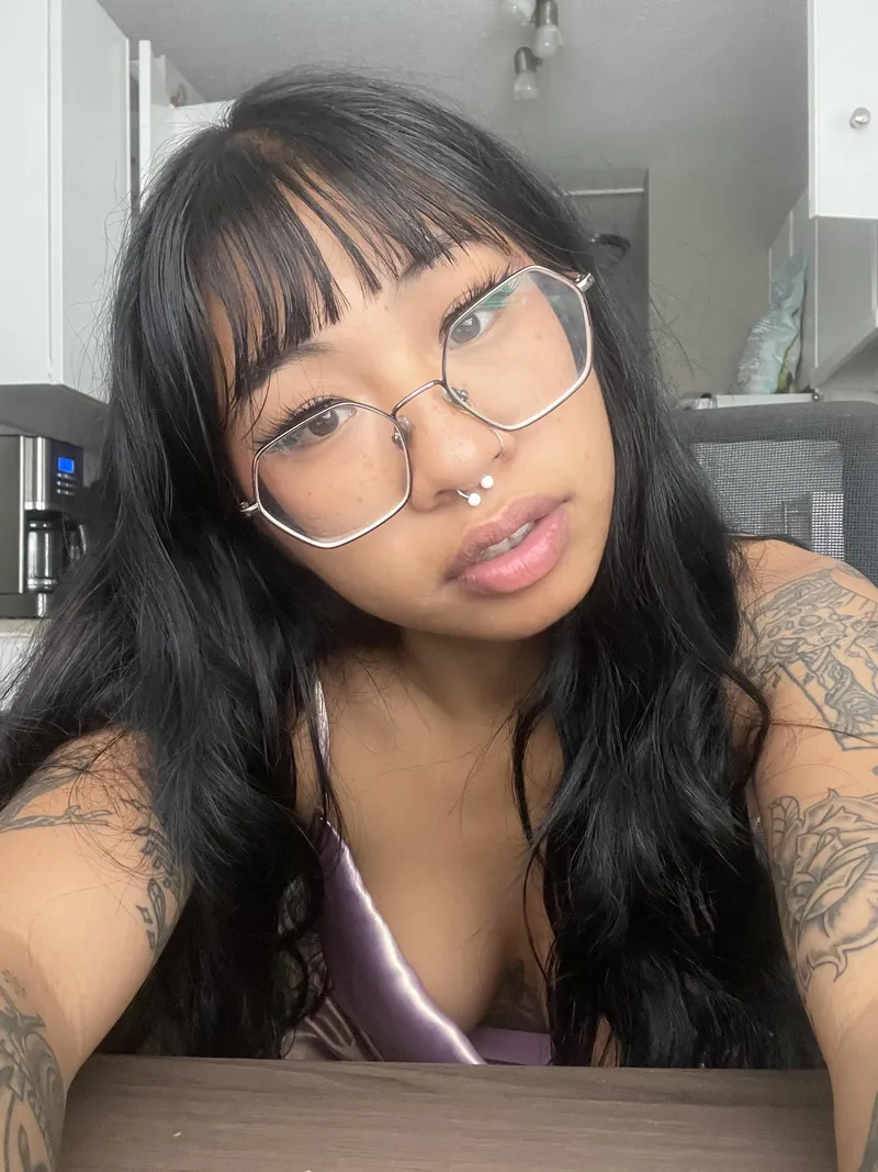 Thumbnail Sensual Beauty Awaits in Complexion Excellence | Author: SavannahOnTop