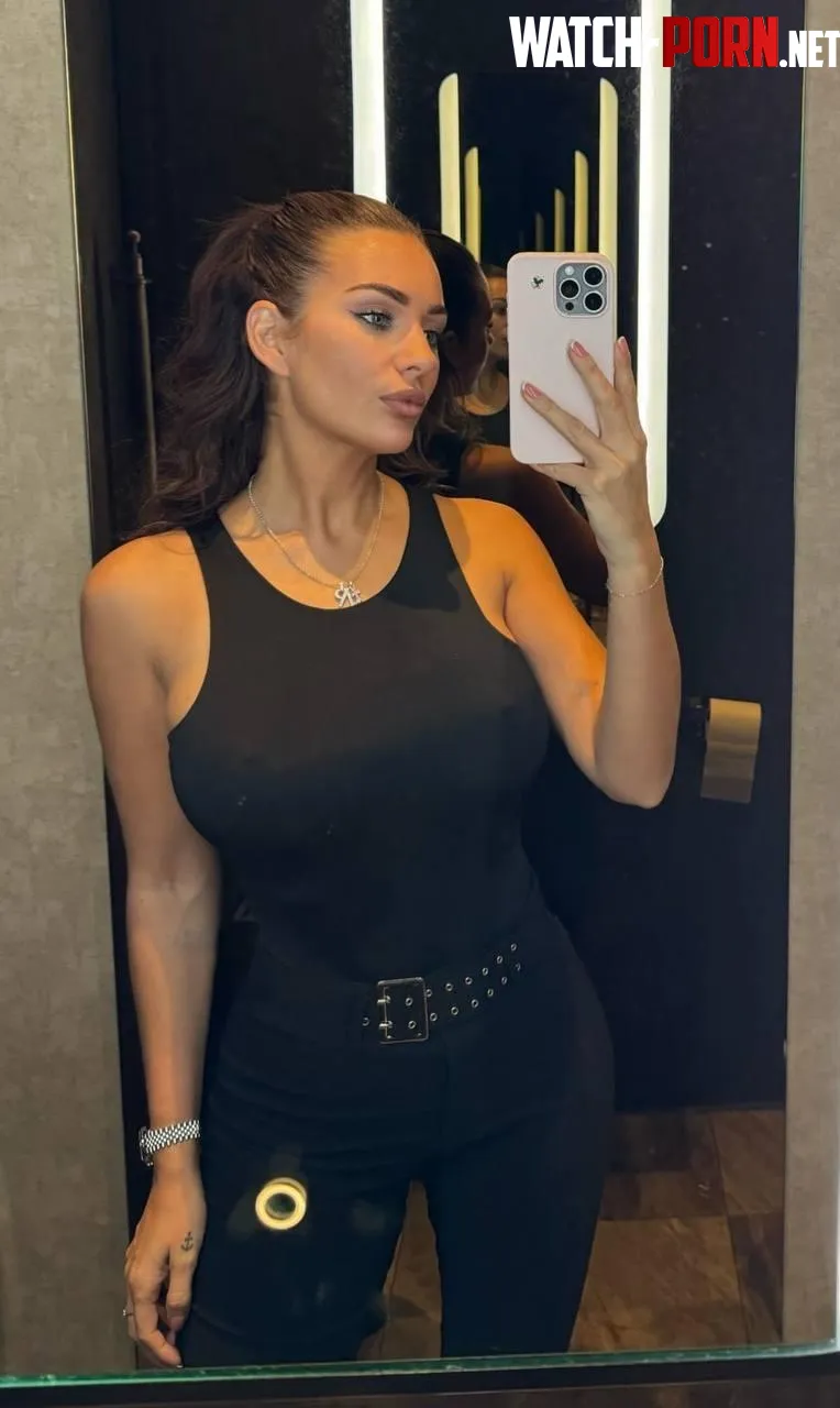 Tight by MichaelF101