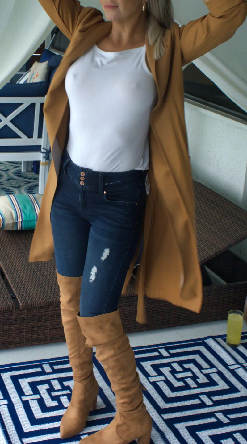 Thumbnail White Top Braless Look: Embrace Freedom! | Tempting_Tease66