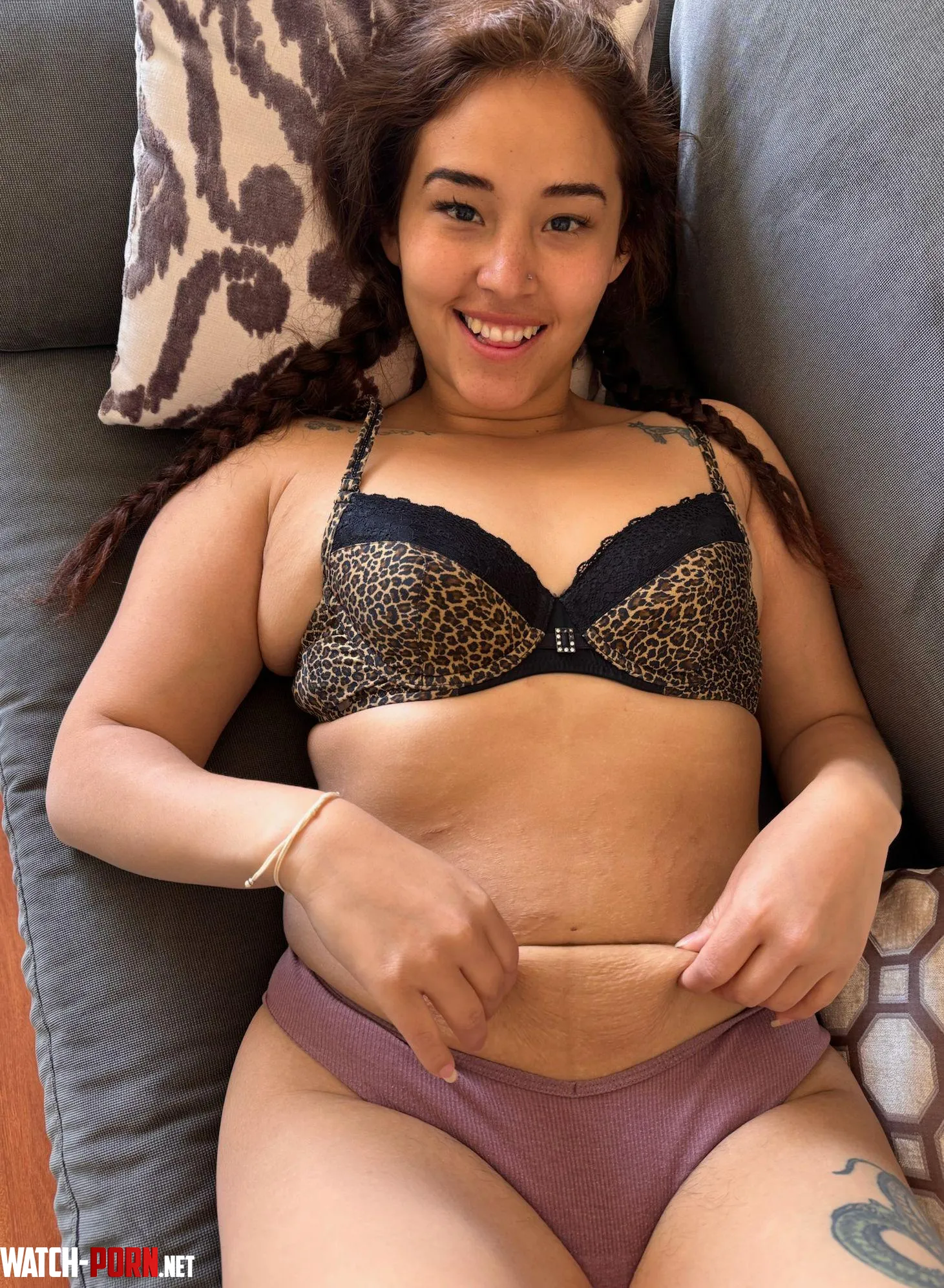 Some extra flesh looks sexy by NaturalScarlett