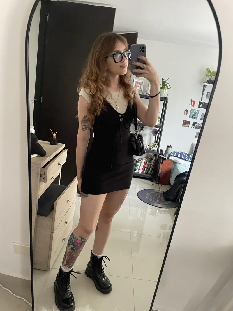 Thumbnail BuubbleDip's Classy Vibe: Embracing Elegance