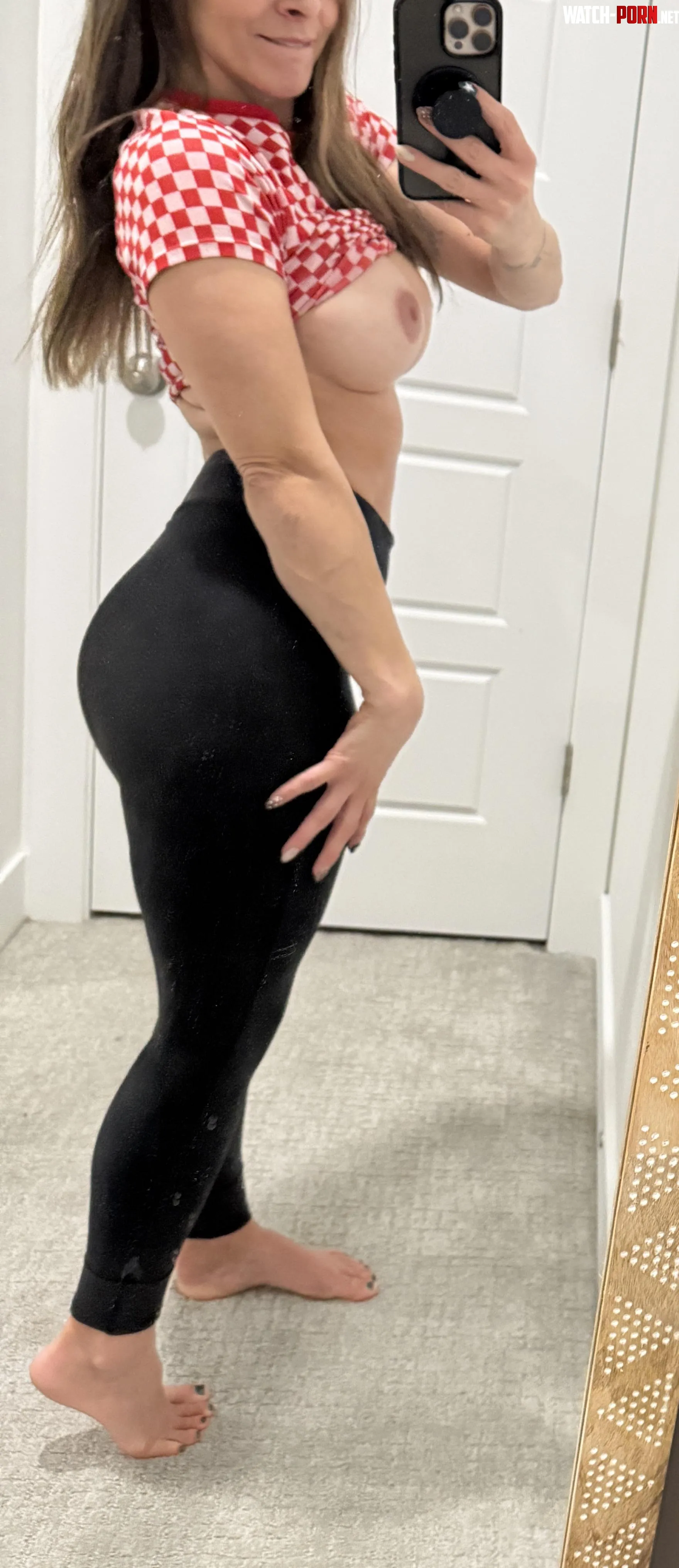 When the ass is popping by Peachy_hot_mom