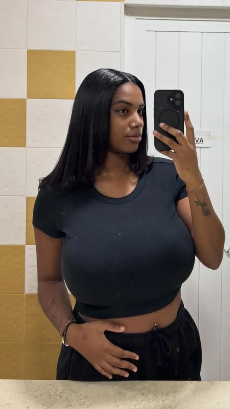 Thumbnail Stunning Revealed - Dive into Dry-Magazine3230's Work