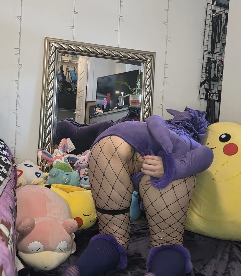 Thumbnail Gengar Waiting for Her Trainer | HouseOfSinz