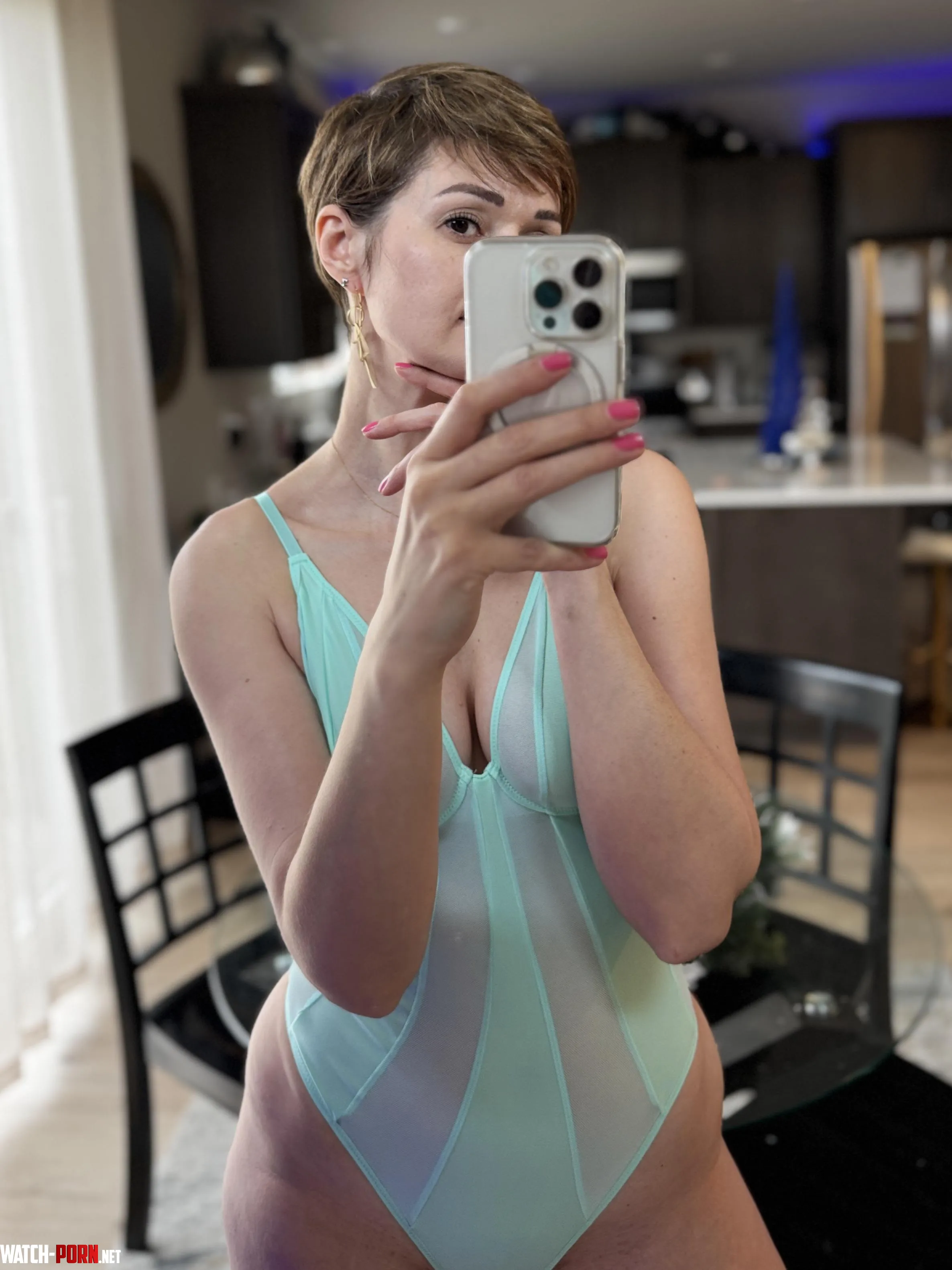 Trying on new color by masha_nova