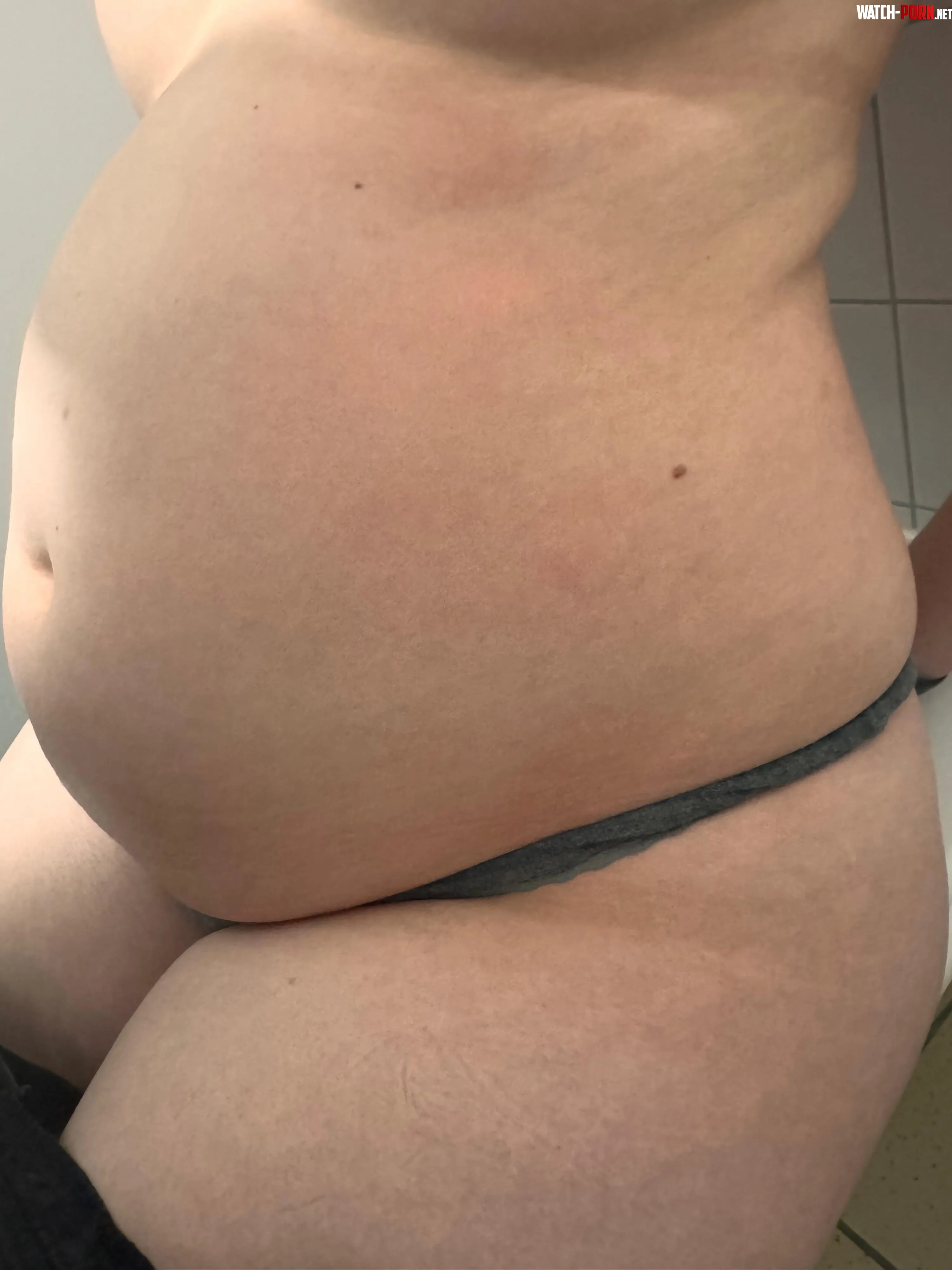 Newbie on this sub.. Got a Pre-XMas stuffing yesterday. My goal is 90kg/200 lb by the end of next week.💪🏻 And of my feeder is motivated enough to go to the 100kg/220 lb next year🔥 can’t wait to reach the 100 by FluffyFeeds