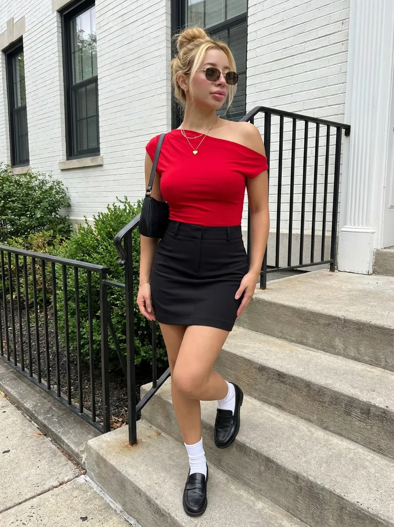 Thumbnail Few_Snow_6892: Ready for a Date in Pencil Skirts