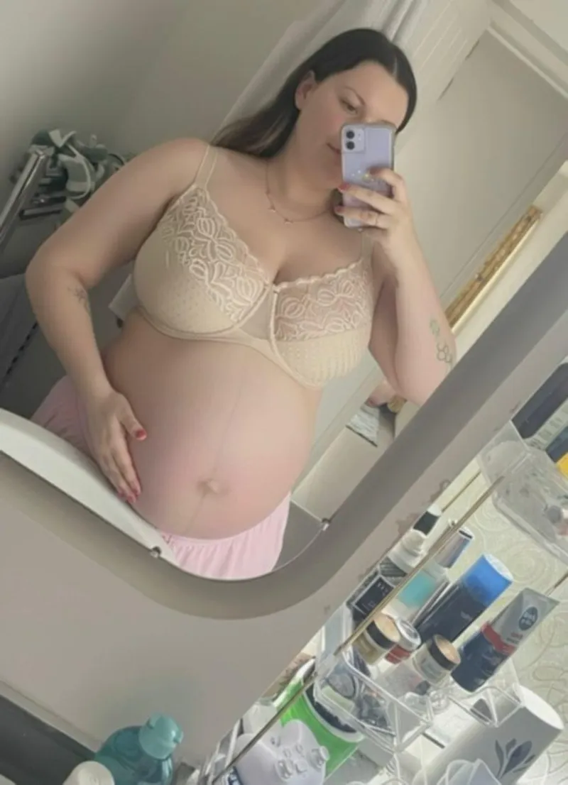 Thumbnail Do You Still Wanna Bang Me at This Size? Lustful_Luna89 in PregnantPorn