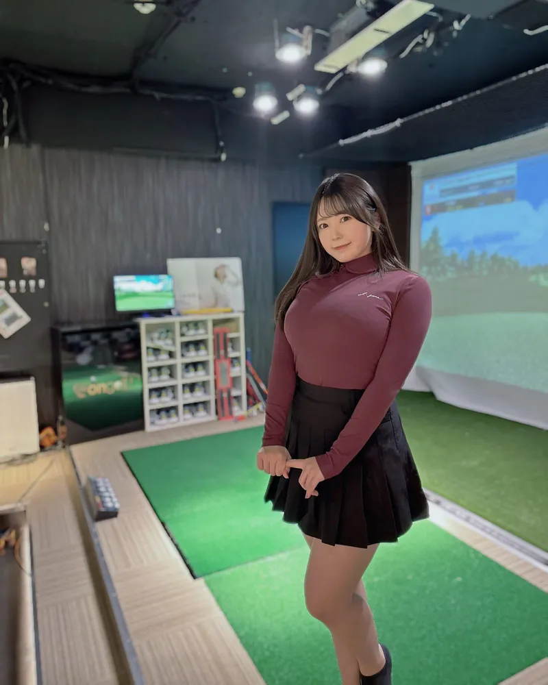 Thumbnail Asian hottie by manicsoul578