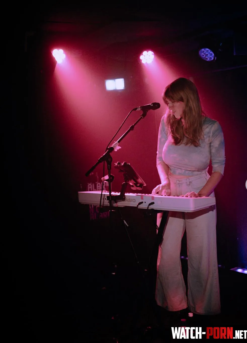 Keyboard player by doner22