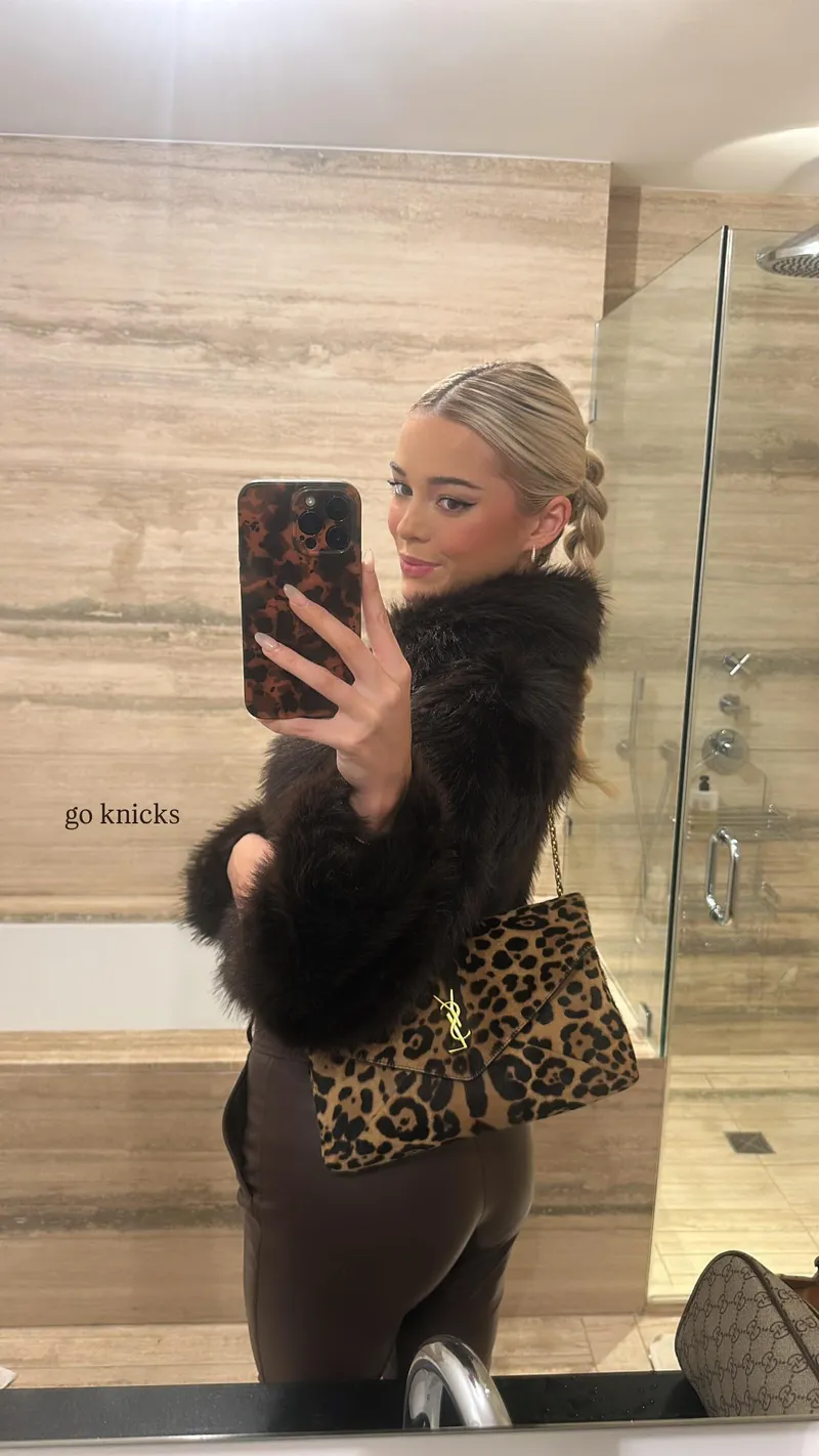 Thumbnail Sensual Glimpse: 'Olivia Dunne' by KG101411 in CelebrityButts