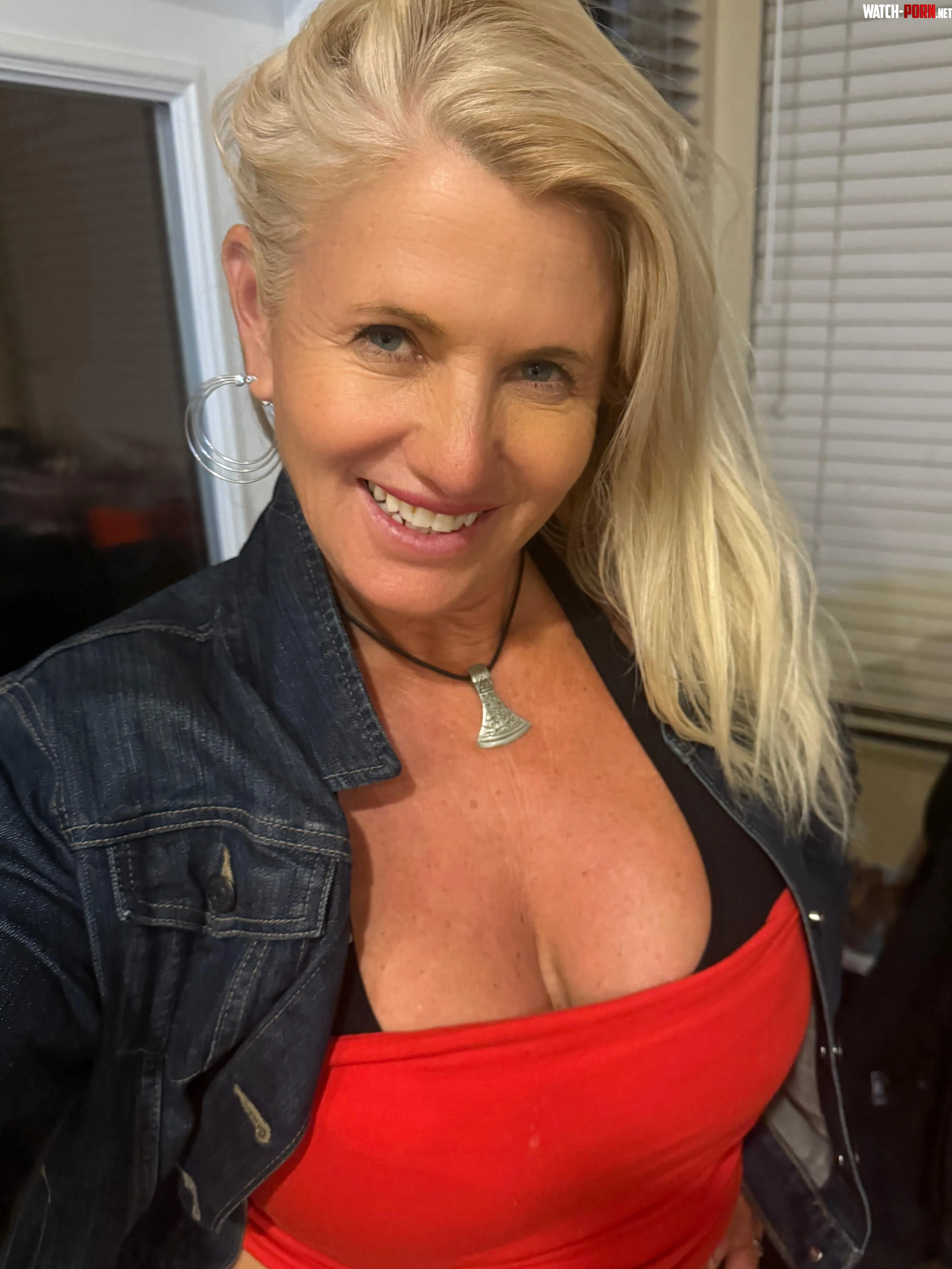 Happy it’s Friday and ready to Relax by lisamgreertnt