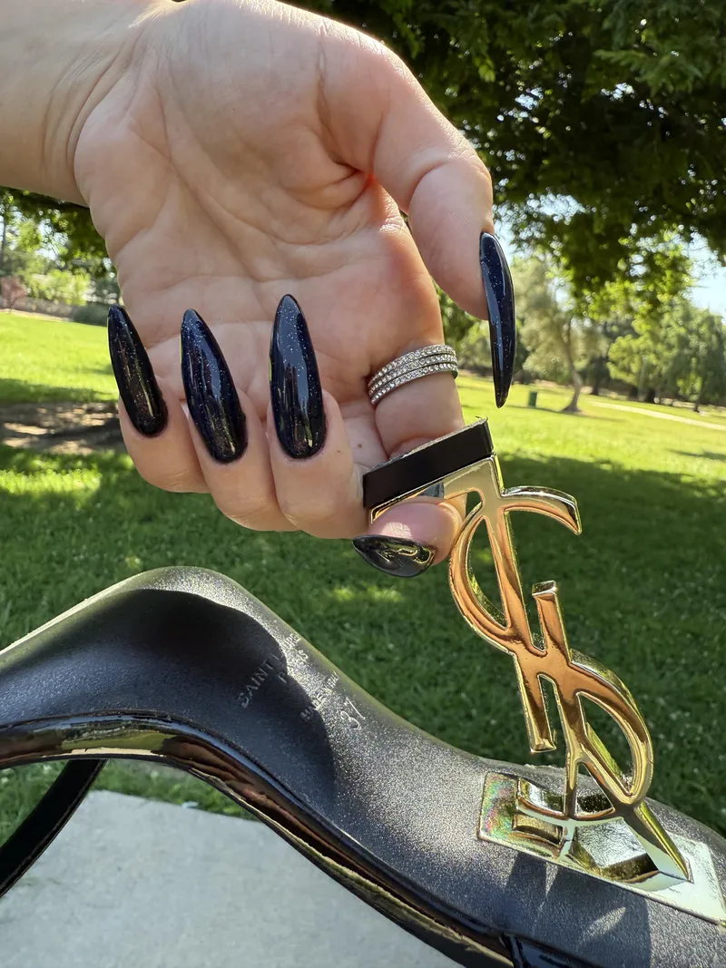 Thumbnail Do you like my nails? by IamyourLisa