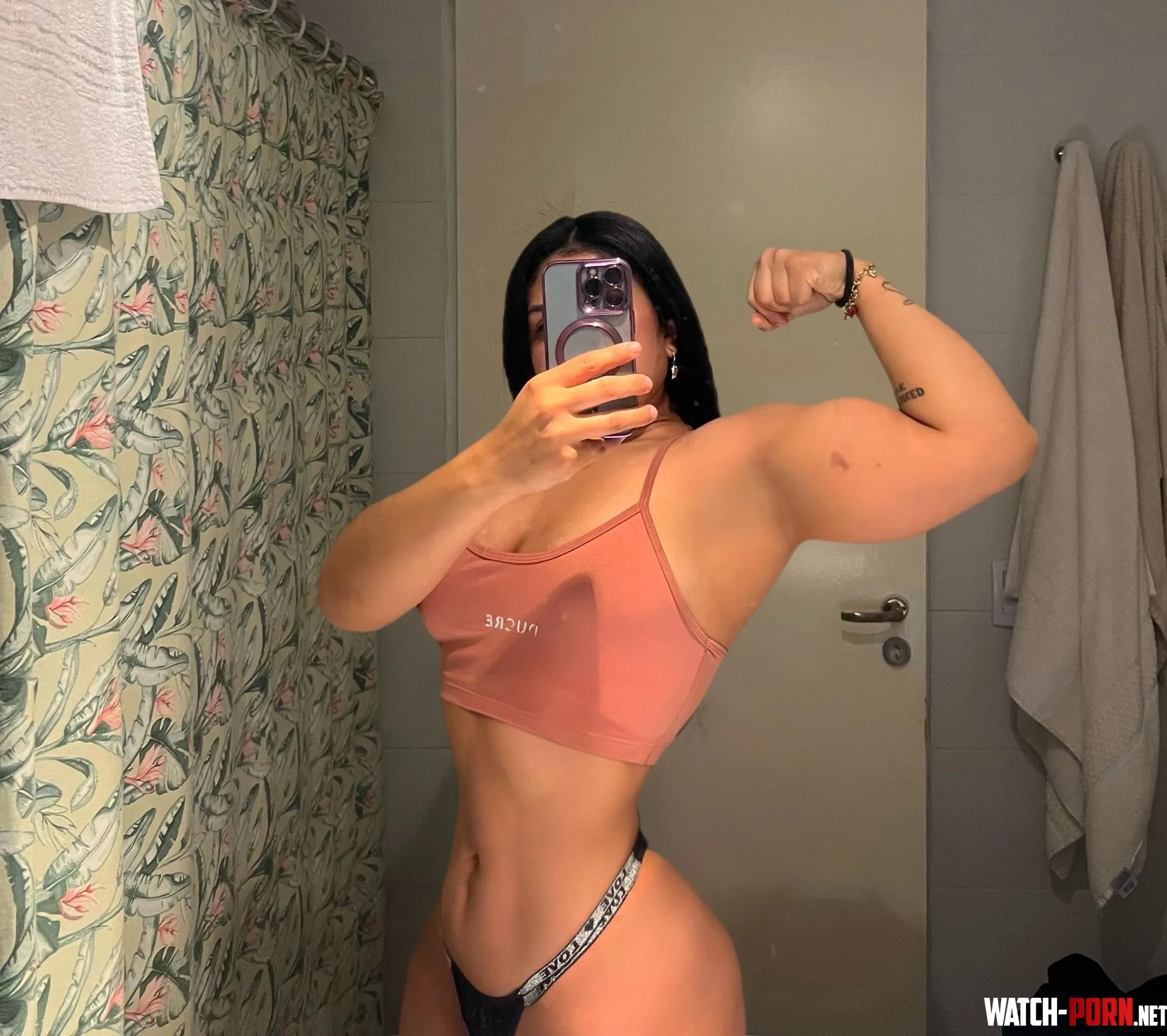 Be a good boy and submit by Feyrianna_