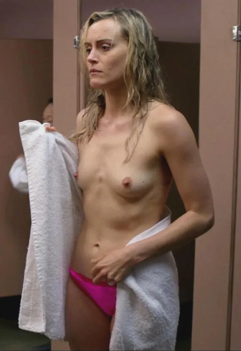 Thumbnail Celebrity Spotlight: Sensual Photos of Taylor Schilling Unveiled