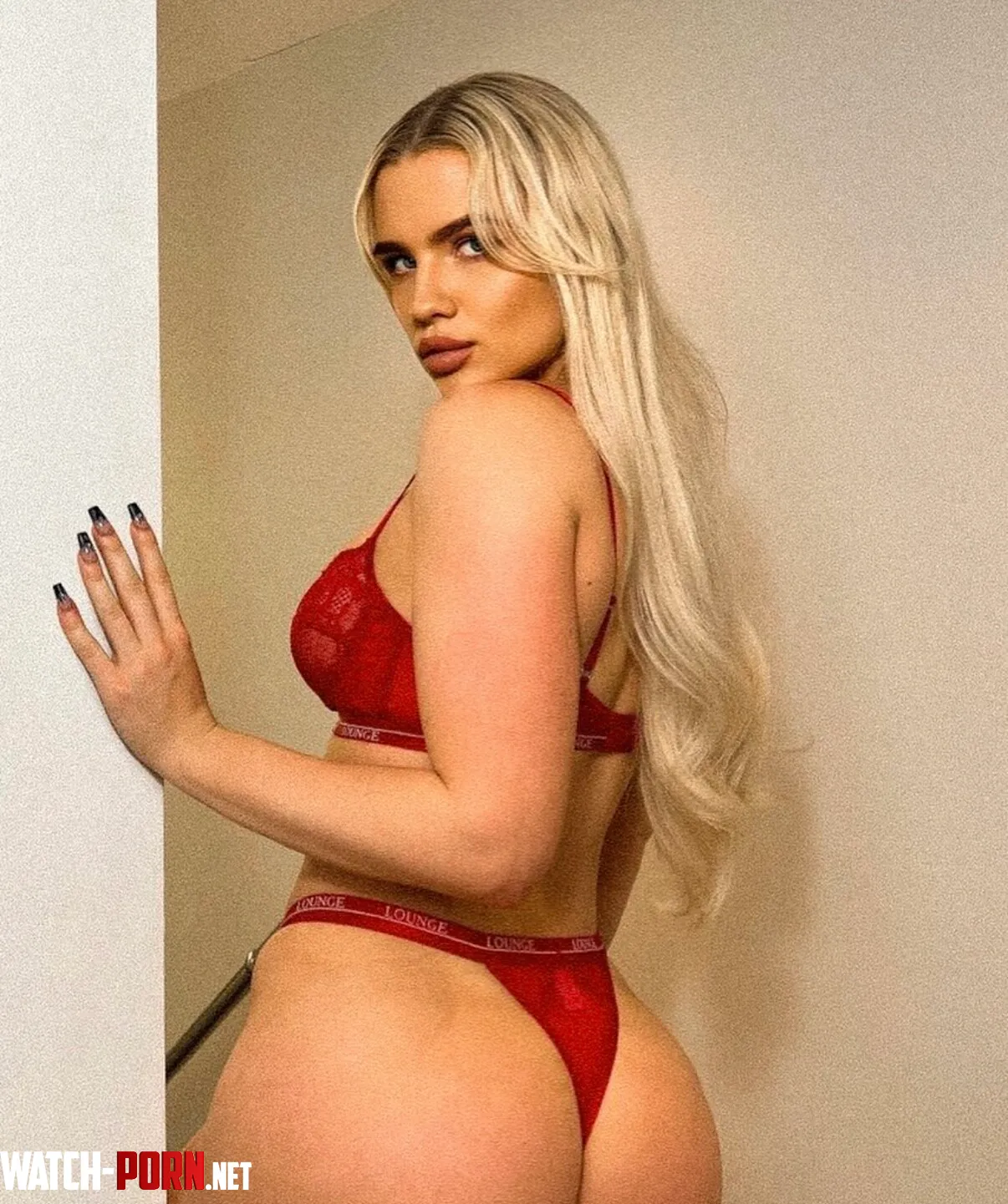 I hope you love my Christmas present? by CookieCrushXX