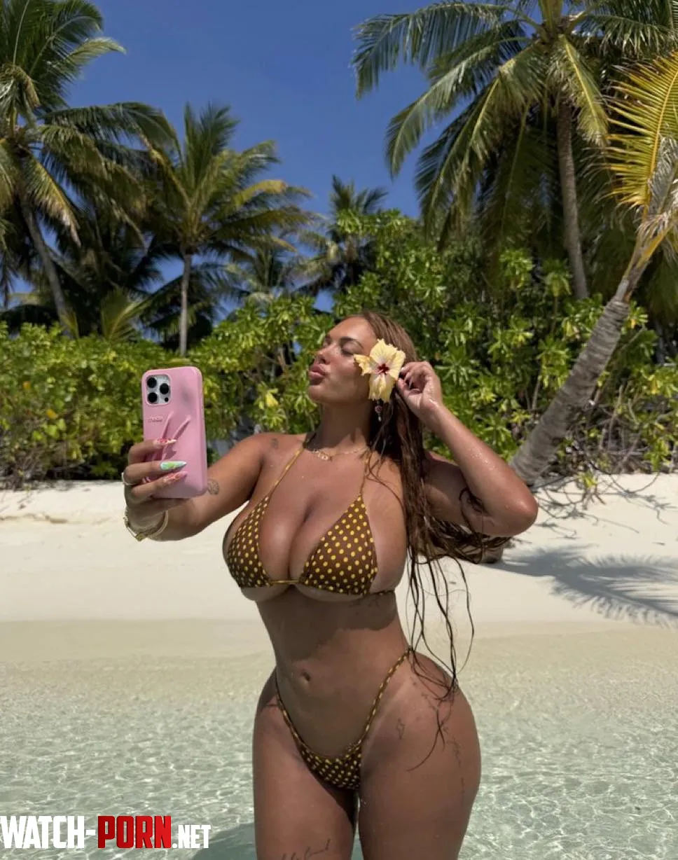 Selfie by goonerrboy