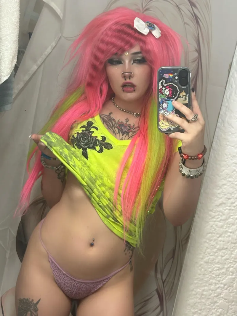 Thumbnail **_ScarletTwinkle's Signature Teasing Techniques | SceneGirls**