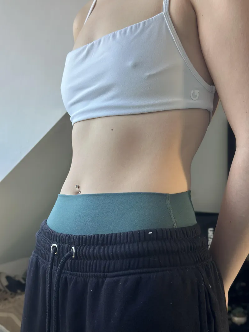 Thumbnail Favorite Gym Outfit Revealed by Kaliimare - braless