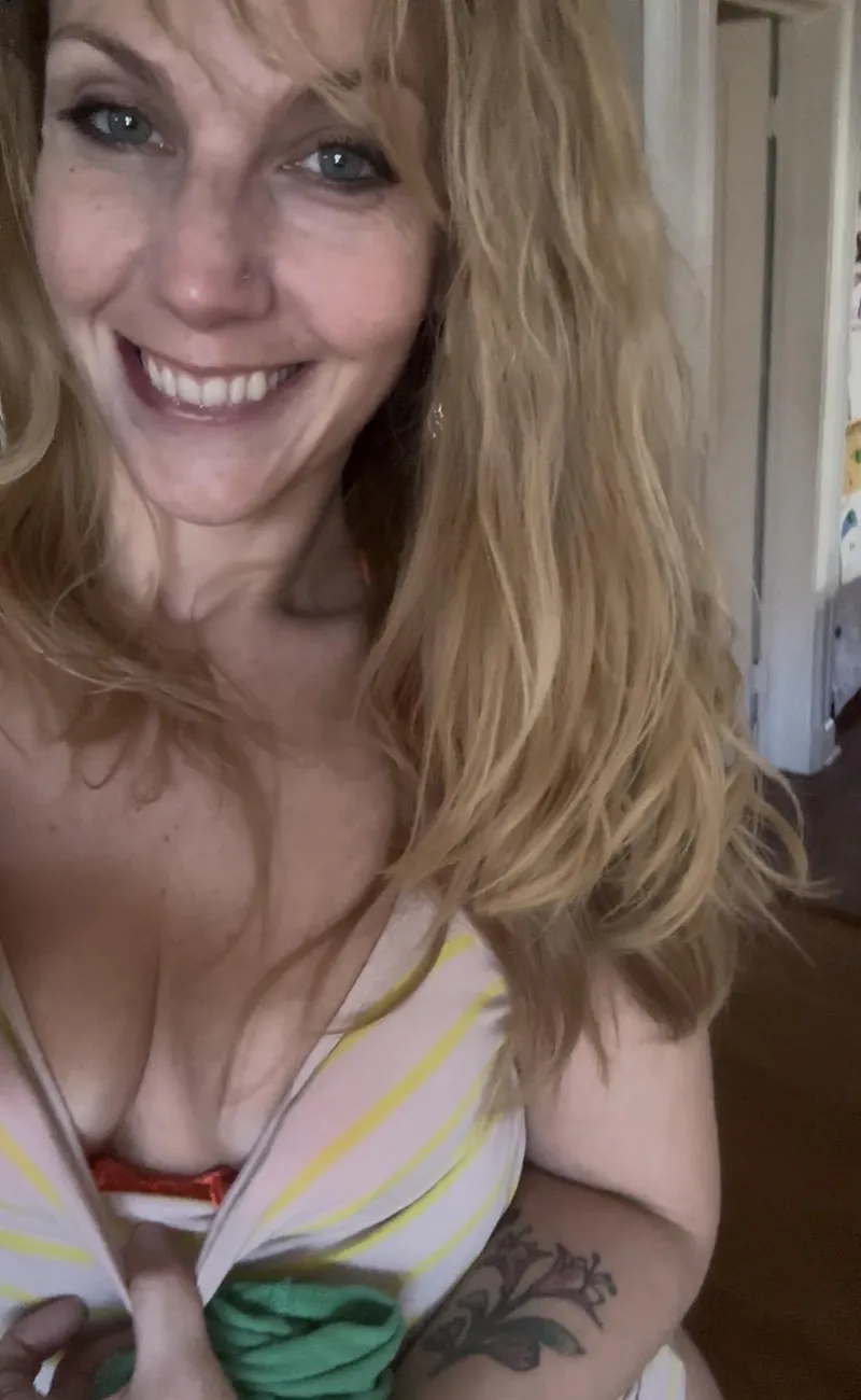 Thumbnail Playful Cleanup: Getting Dirty Around the House