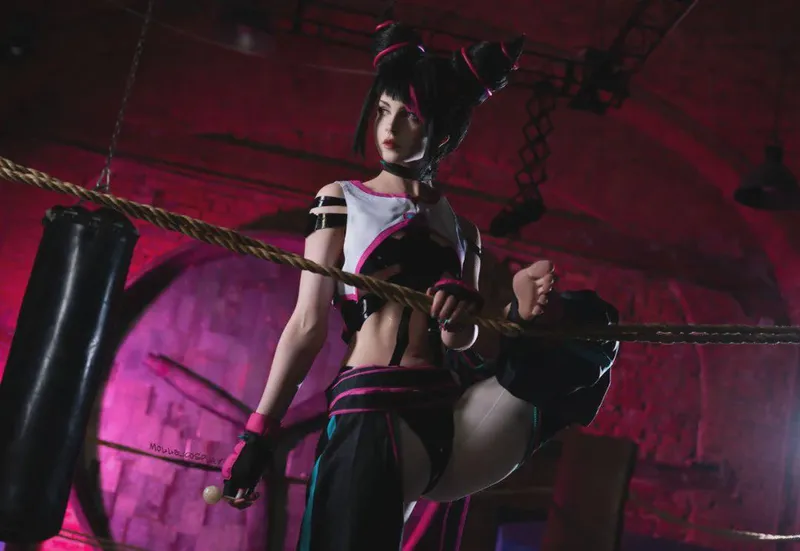 Thumbnail e1lie_grau Transforms into Juri Han from Street Fighter for rule34feet