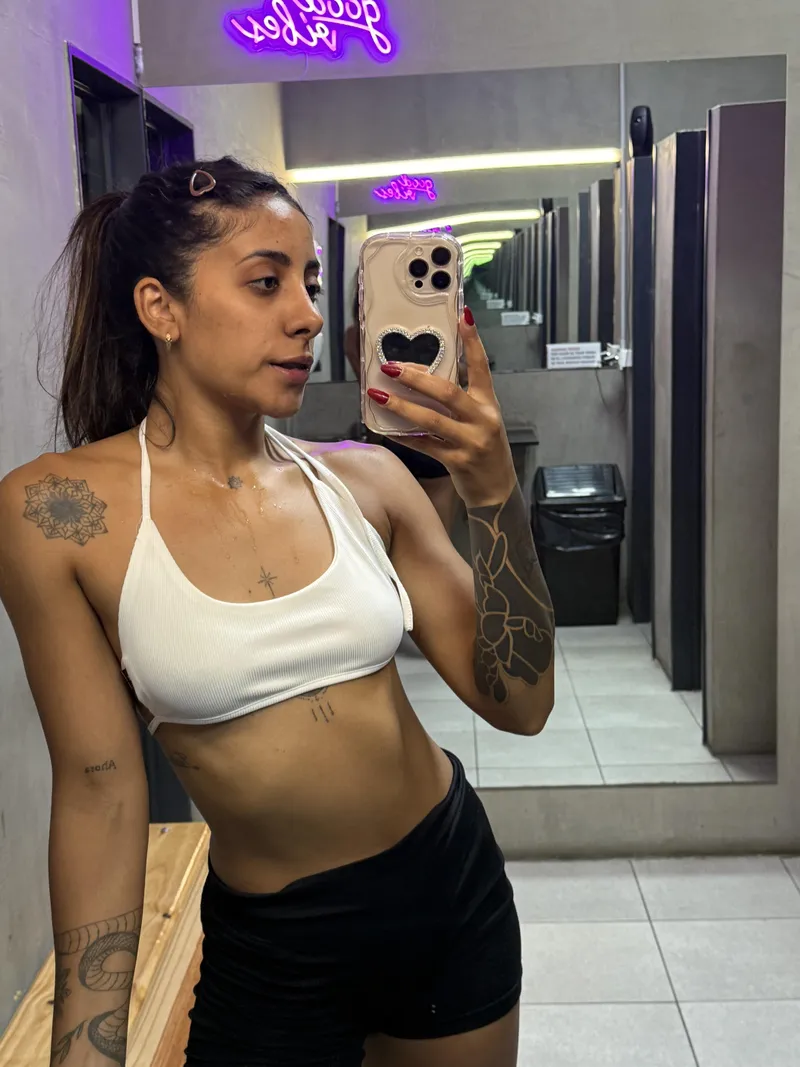 Thumbnail Brunettesweett's Playful Sweat Confessions