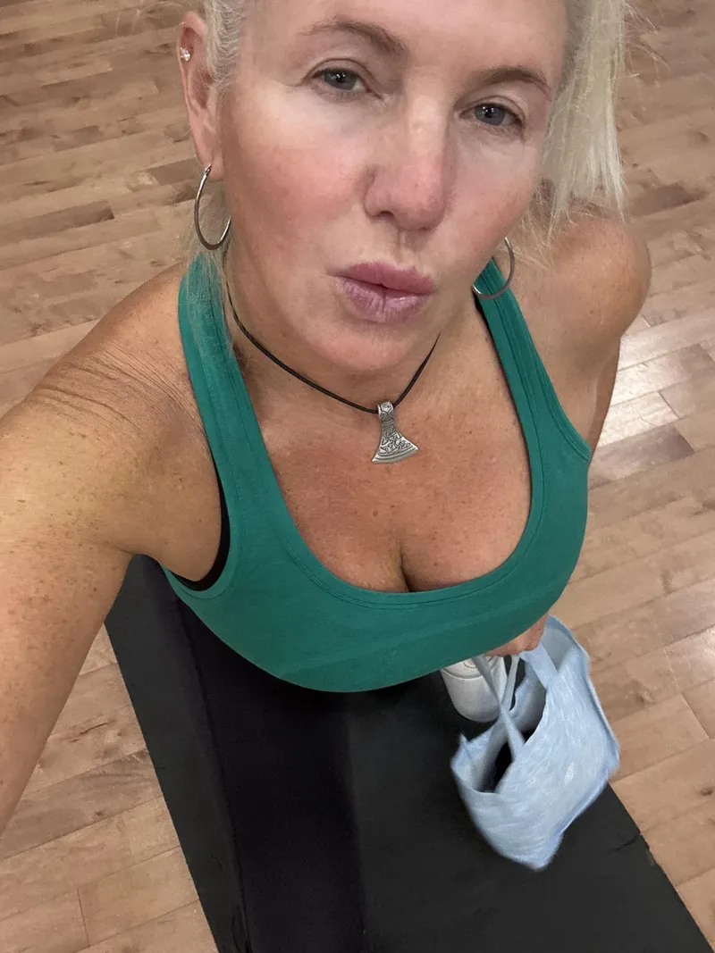 Thumbnail Smart Move: Cardio Before the Feast by lisamgreertnt | mycleavage