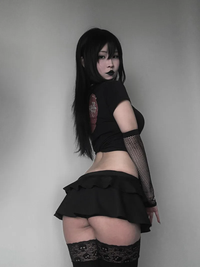 Thumbnail Softness Revealed Happiness by peerintovoid | Category: Asian Hotties