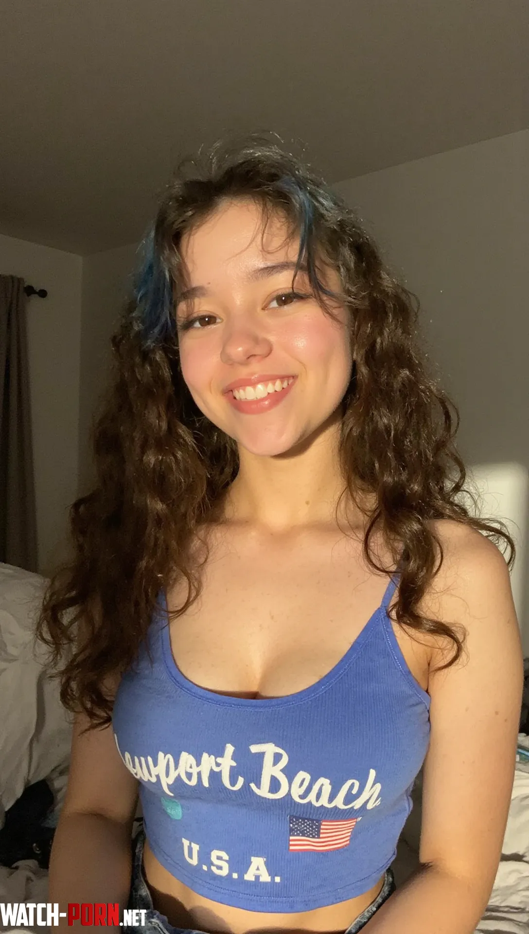 daddy I'm built like a hentai girl and I moan in both English and Spanish, preference? by _MissSweet