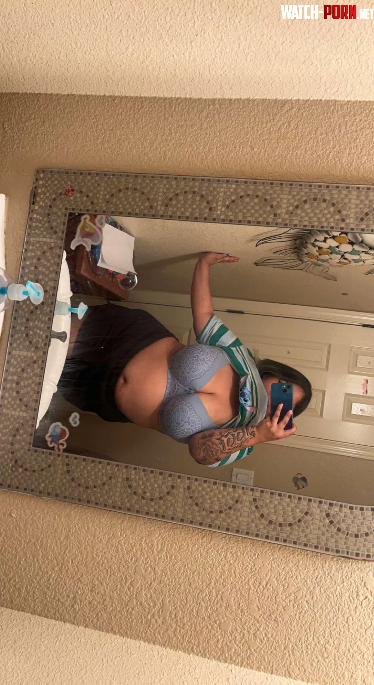 Repost 🤷🏽‍♀️I thought this pic was cute 🥰 by need2seeme