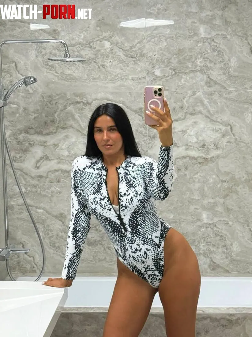 how do I look at 38 by fioredipompei