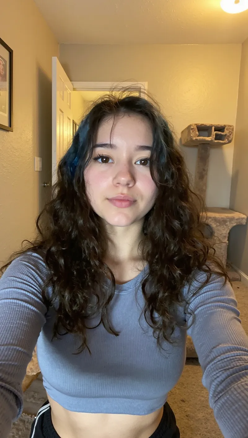 Thumbnail Sensual Vibes: A Croptop Girl's Confession - croptopgirls