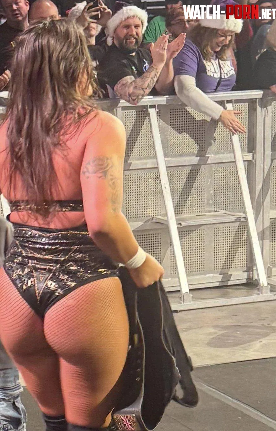 Alex Windsor by tomcamisi