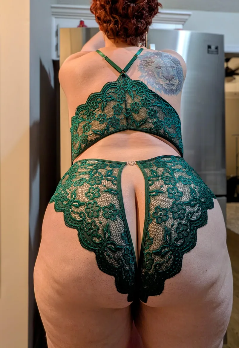 Thumbnail Christmas Treat: Lingerie Shopping Confessions by kdp7t3 | BBW