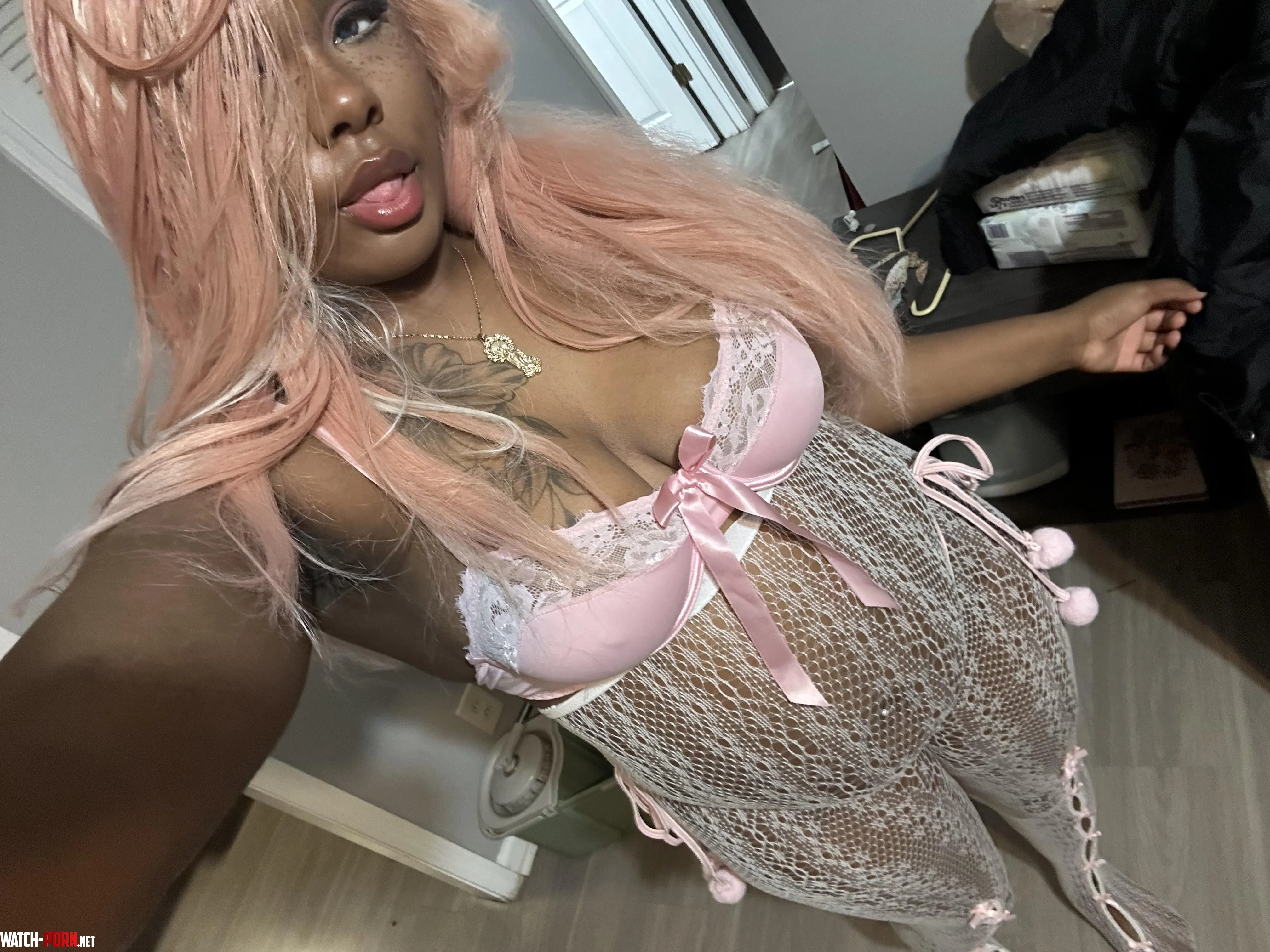 pink n brown by Stormjones999