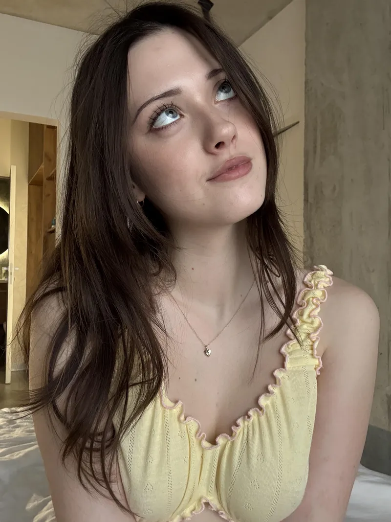 Thumbnail Extra Cuteness: Top Style Statement - croptopgirls