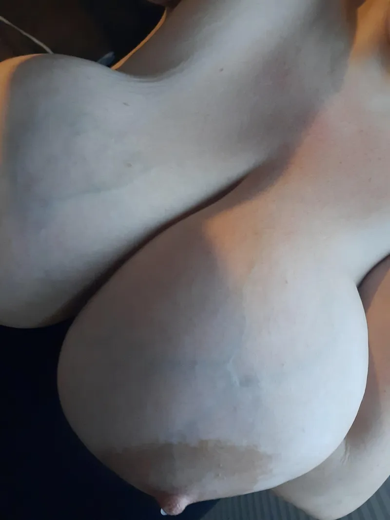 Thumbnail Exploring the World of Dripping Milk X by hugecupsgirl