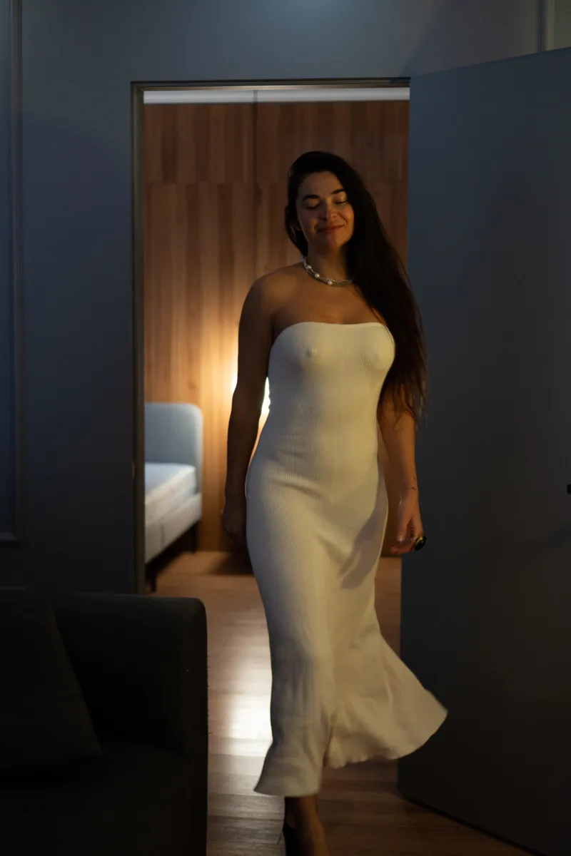 Thumbnail Perfect Woman in a Stunning Tight Dress: Author OutdoorExplorerr