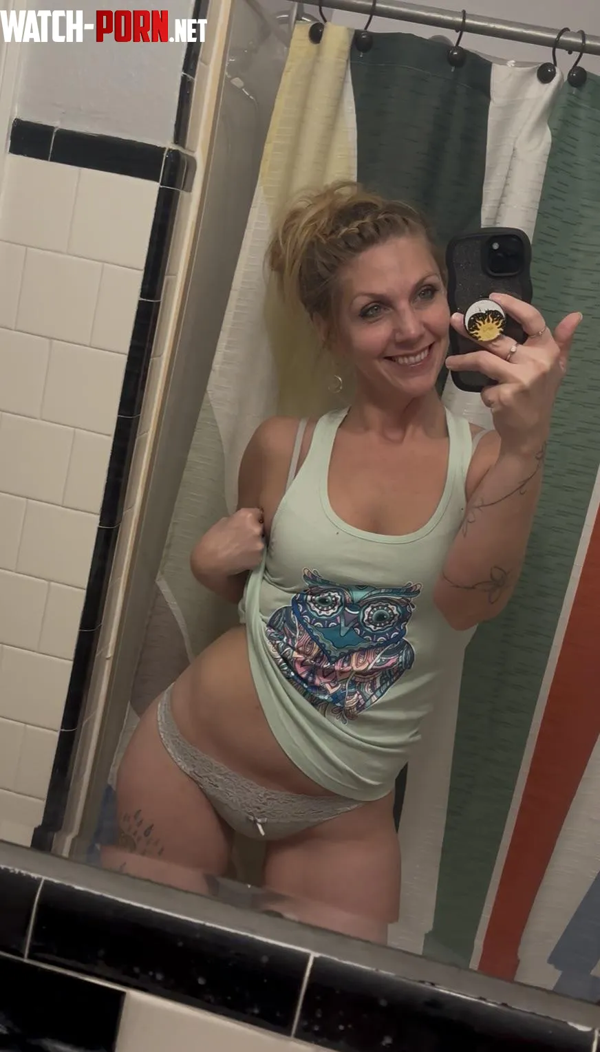 Just another mom selfie.. happy end of the week :) by NoraVines