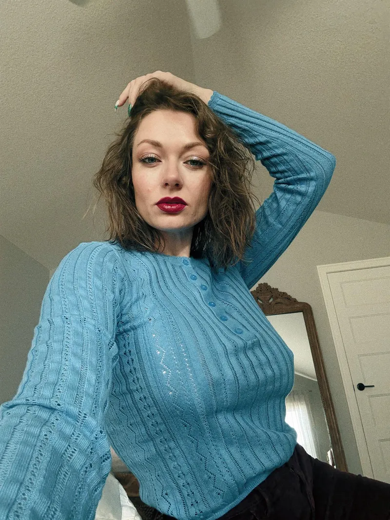 Thumbnail To Bra or Not to Bra? That's the Question by Mental_Ad_6320