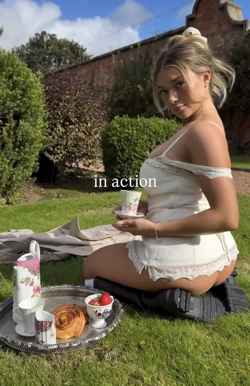 Thumbnail Sensual Delights: Strawberries and Cream with Able_Information6488