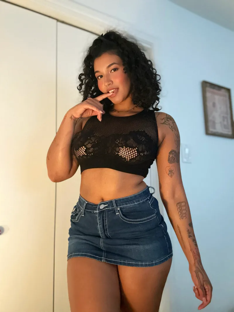 Thumbnail Honduran, Mexican, and White Heritage: My Story | babyguava