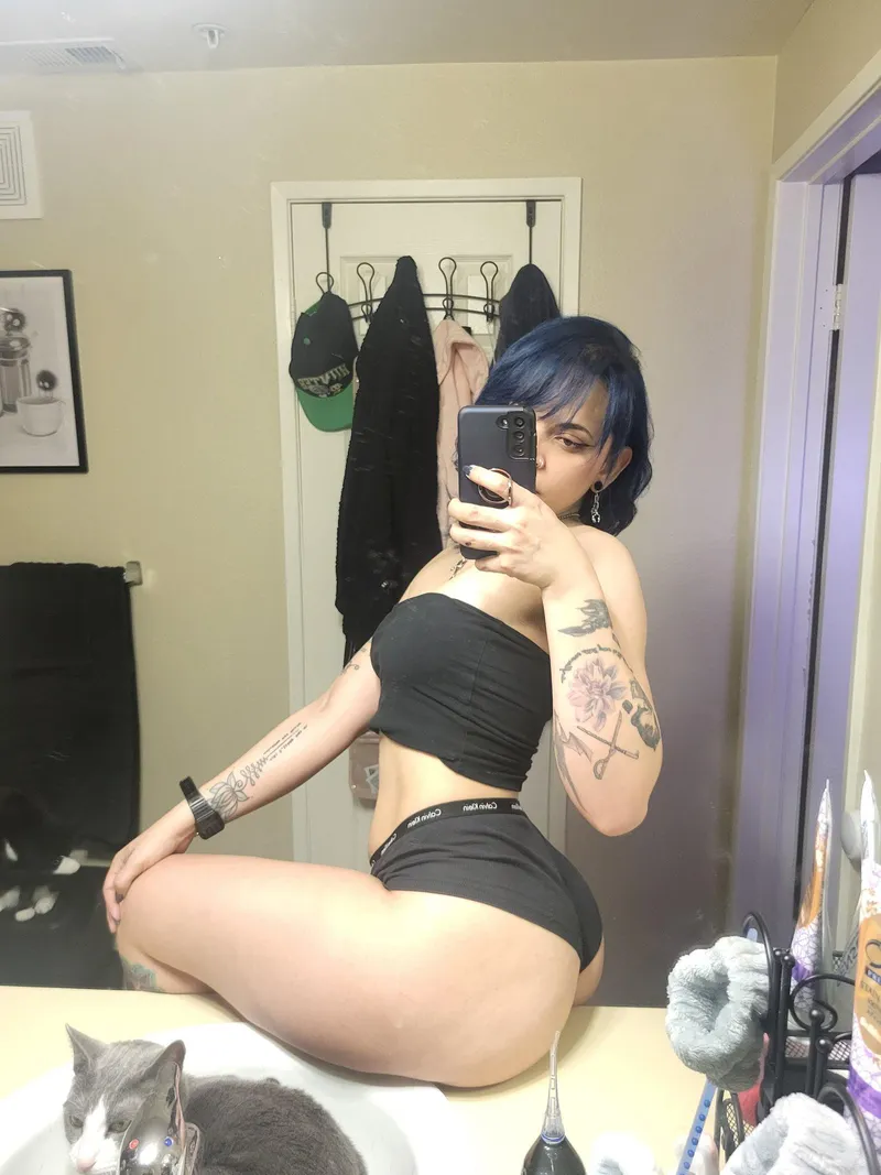 Thumbnail Create Unforgettable Memories Behind Closed Doors | ResponsibleBreak9975