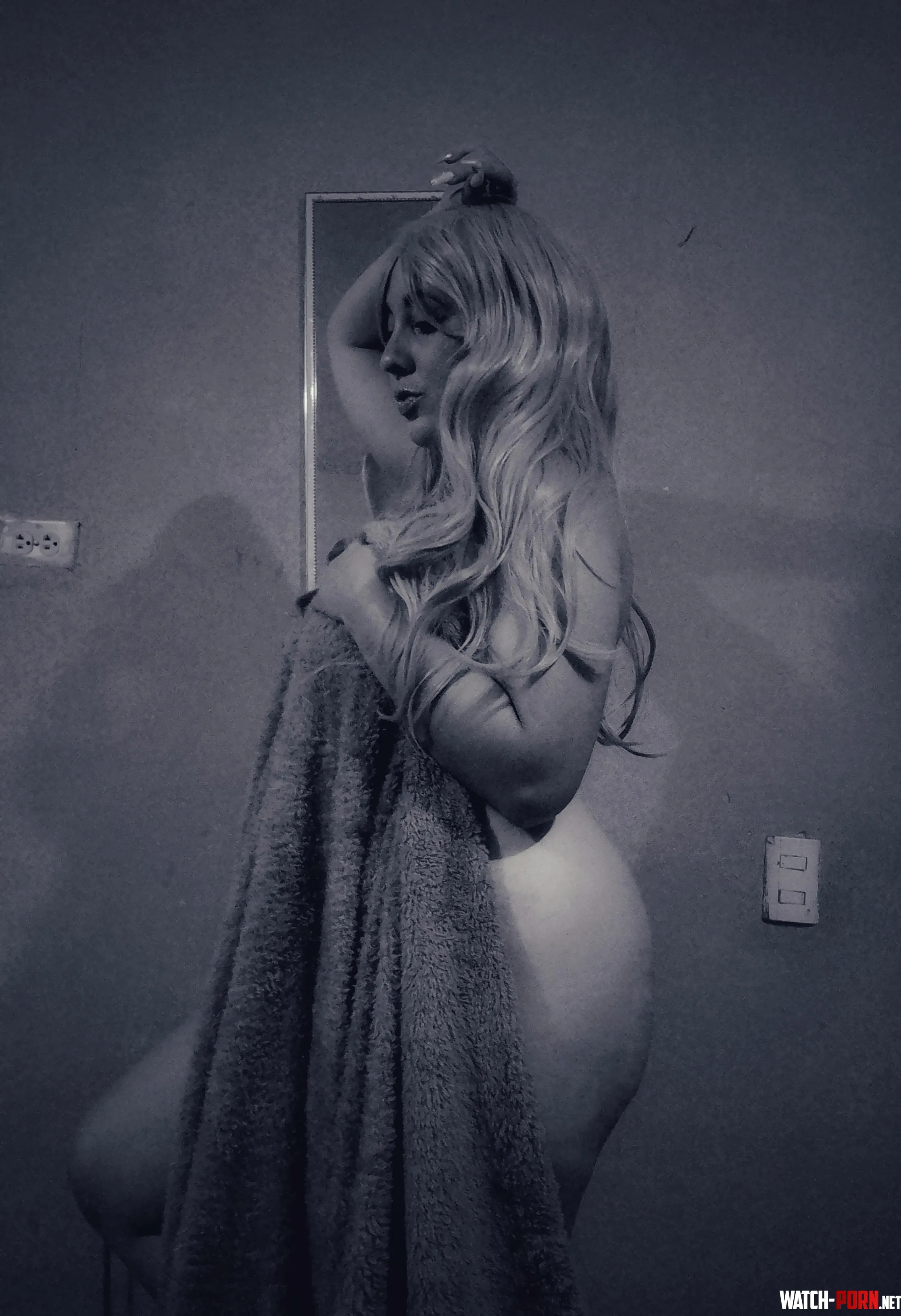 Waiting to see you on your knees by Early-Trainer-8456